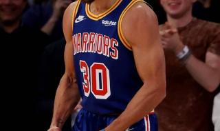 库里加冕历史三分王